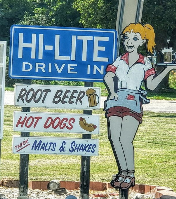 Hi-Lite Drive-In Restaurant - Photo From Web (newer photo)